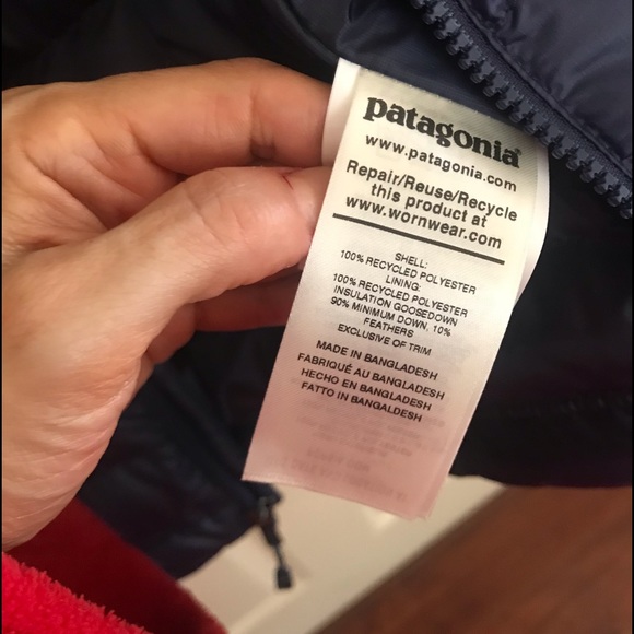 NWT. Patagonia Puffer Down Sweater Jacket. Size XS. Classic Navy Blue - Picture 5 of 5